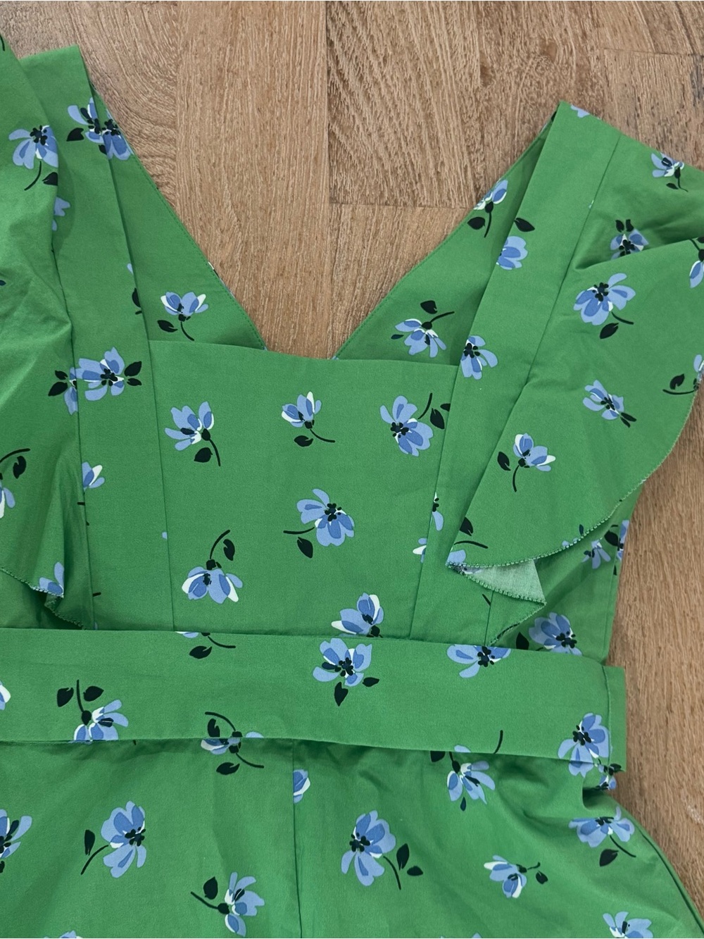Kate Spade Green Floral Ruffle V-Neck Dress with tie belt size 2 - Picture 5 of 8